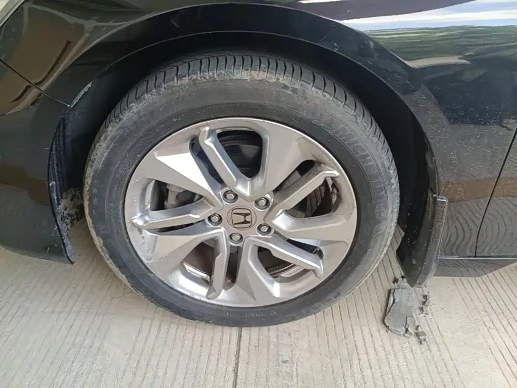 Honda Accord — миниатюра 23