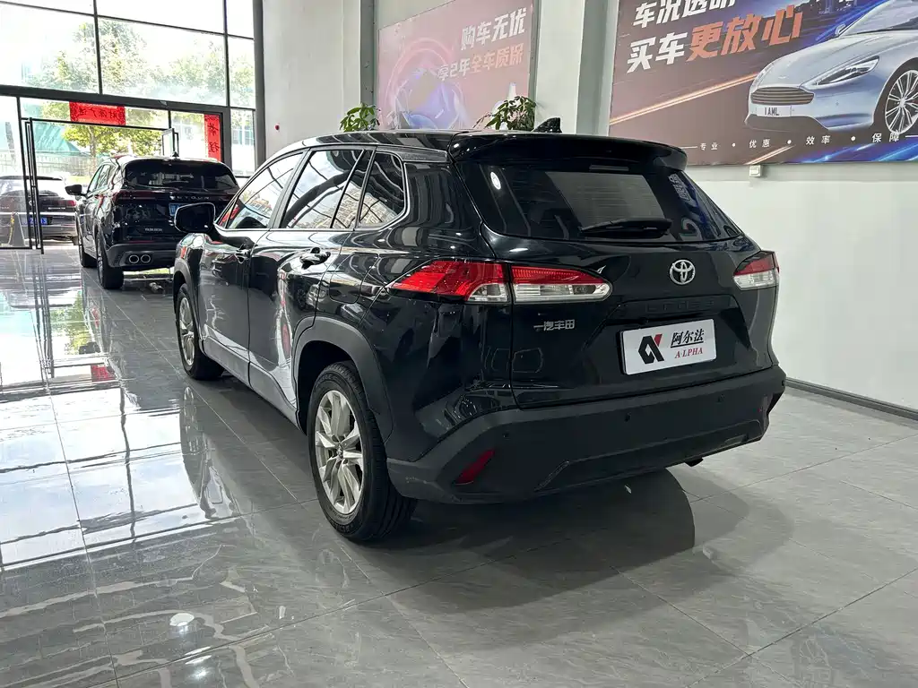 Toyota Corolla Cross — миниатюра 6
