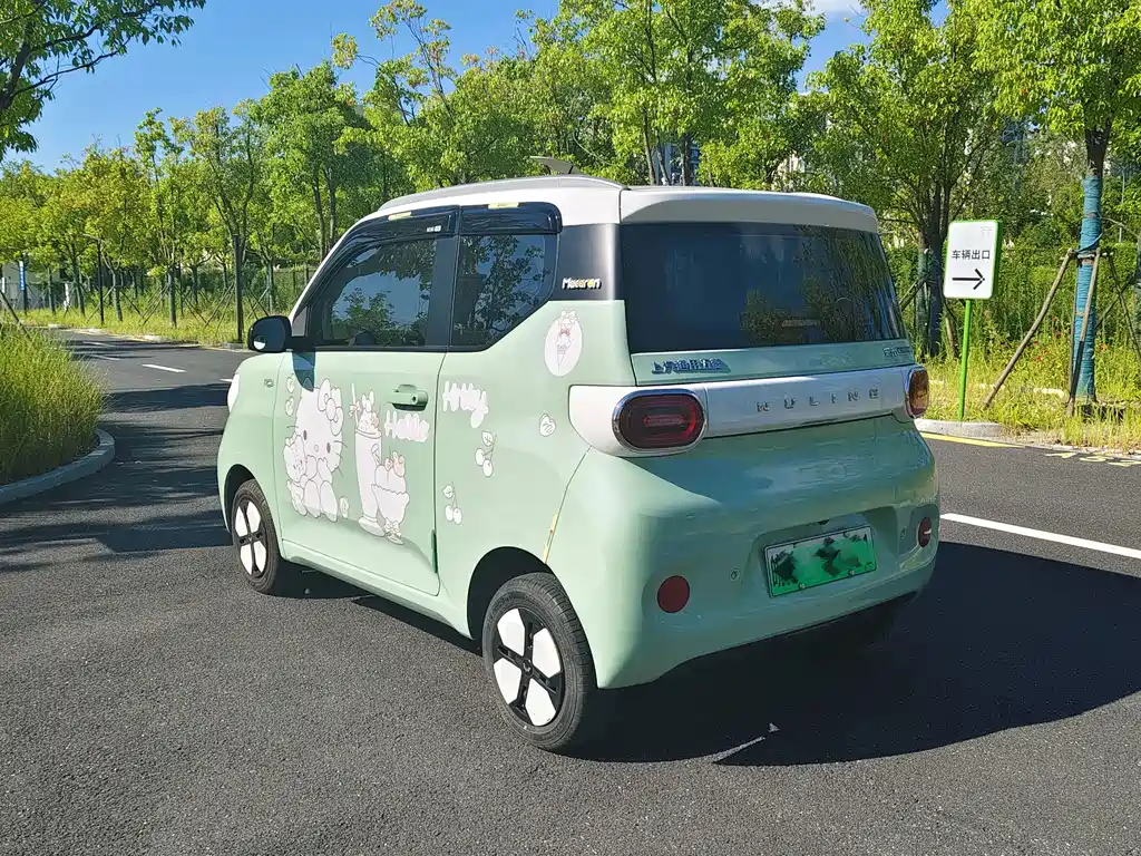 Wuling MINIEV — миниатюра 4
