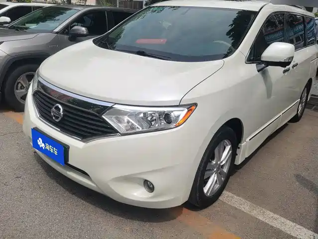 Nissan Quest