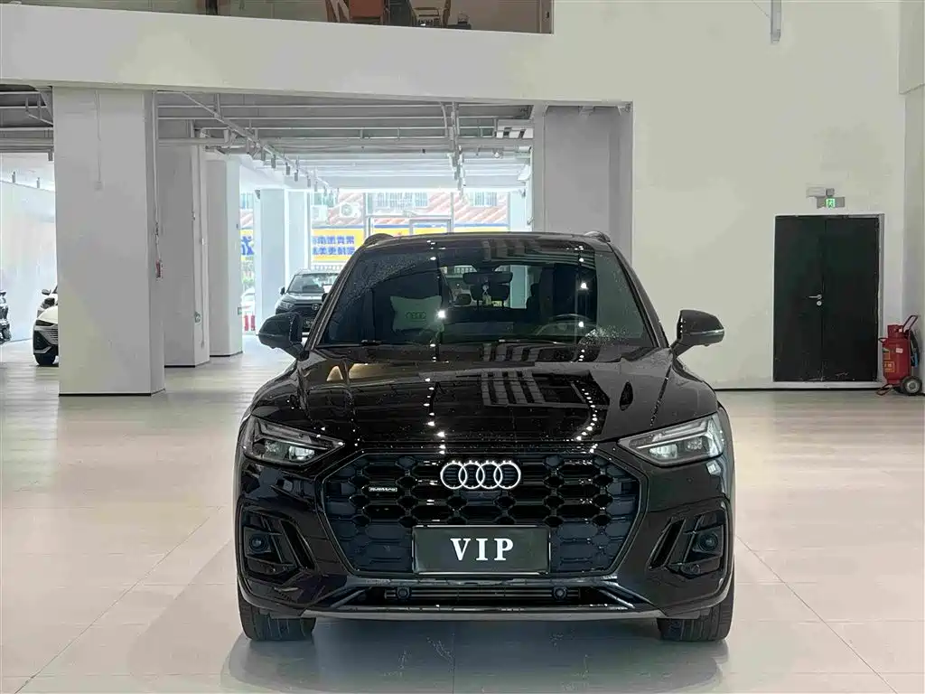 Audi Q5L — миниатюра 2