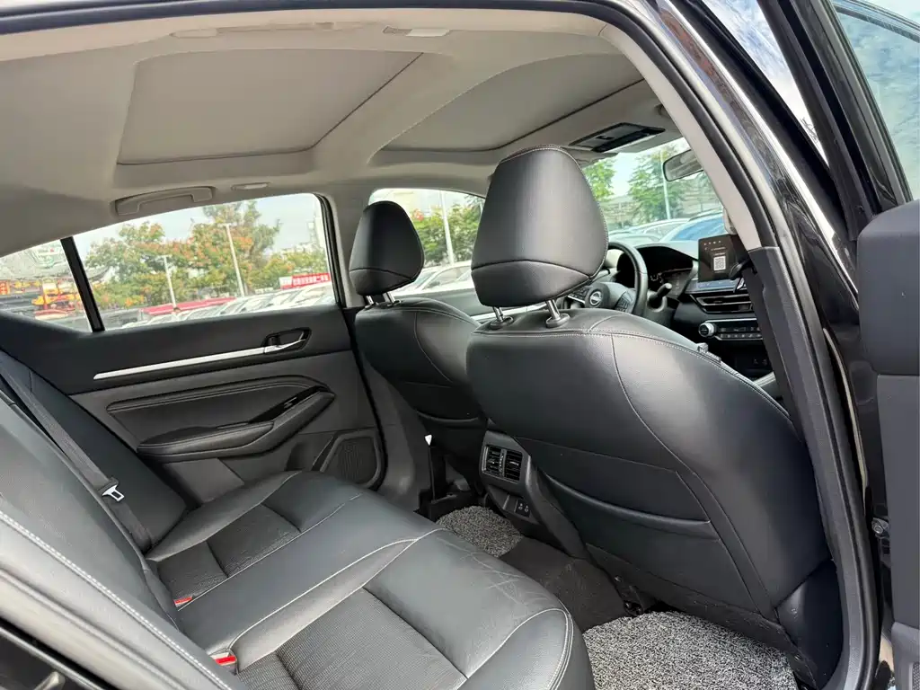 Nissan Teana — миниатюра 15