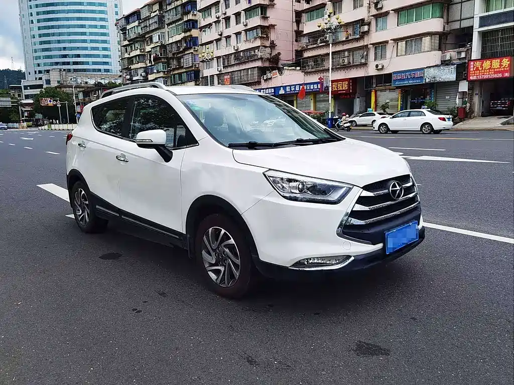JAC S3 2016 1.5L MT Luxury