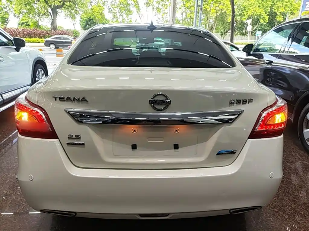 Nissan Teana — миниатюра 6