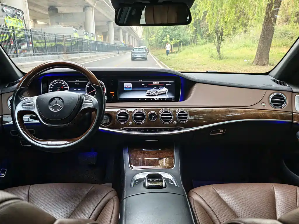 Mercedes-Benz S-Class — миниатюра 5