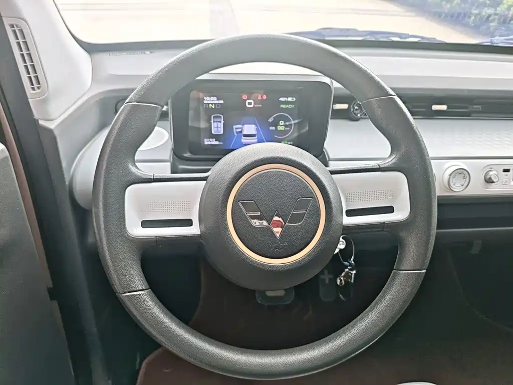 Wuling MINIEV — миниатюра 9