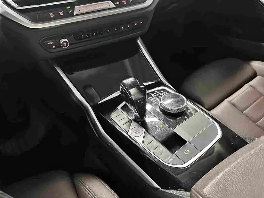 BMW 3 Series — миниатюра 10