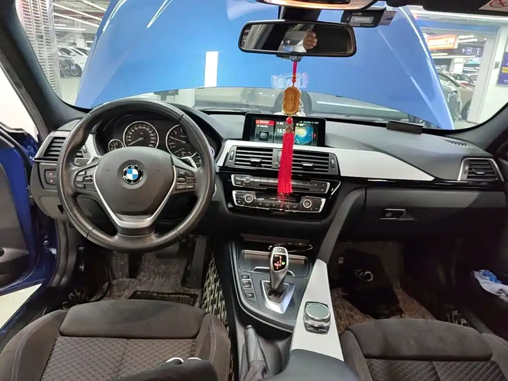 BMW 3 Series — миниатюра 10