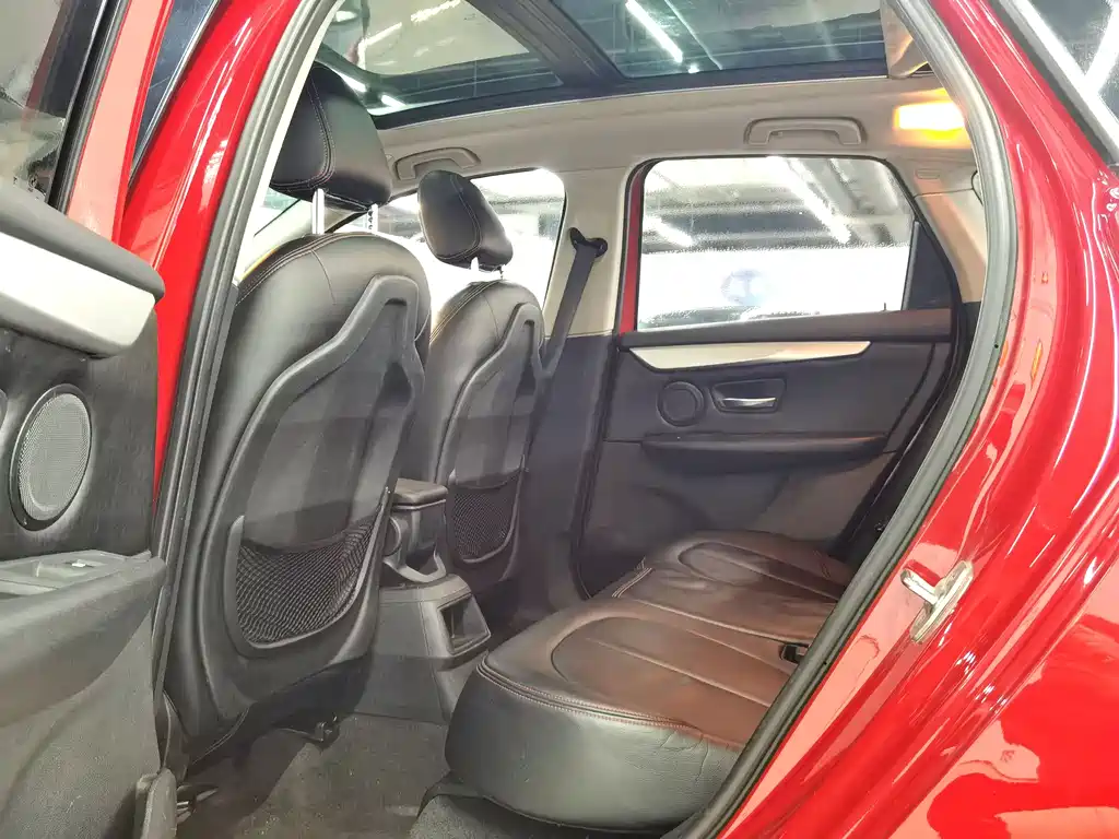 BMW 2 SERIES STATION WAGON