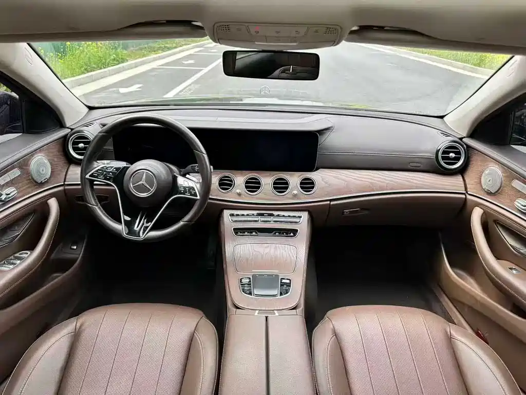 Mercedes-Benz E-Class E 2022 E 300 L Fashion