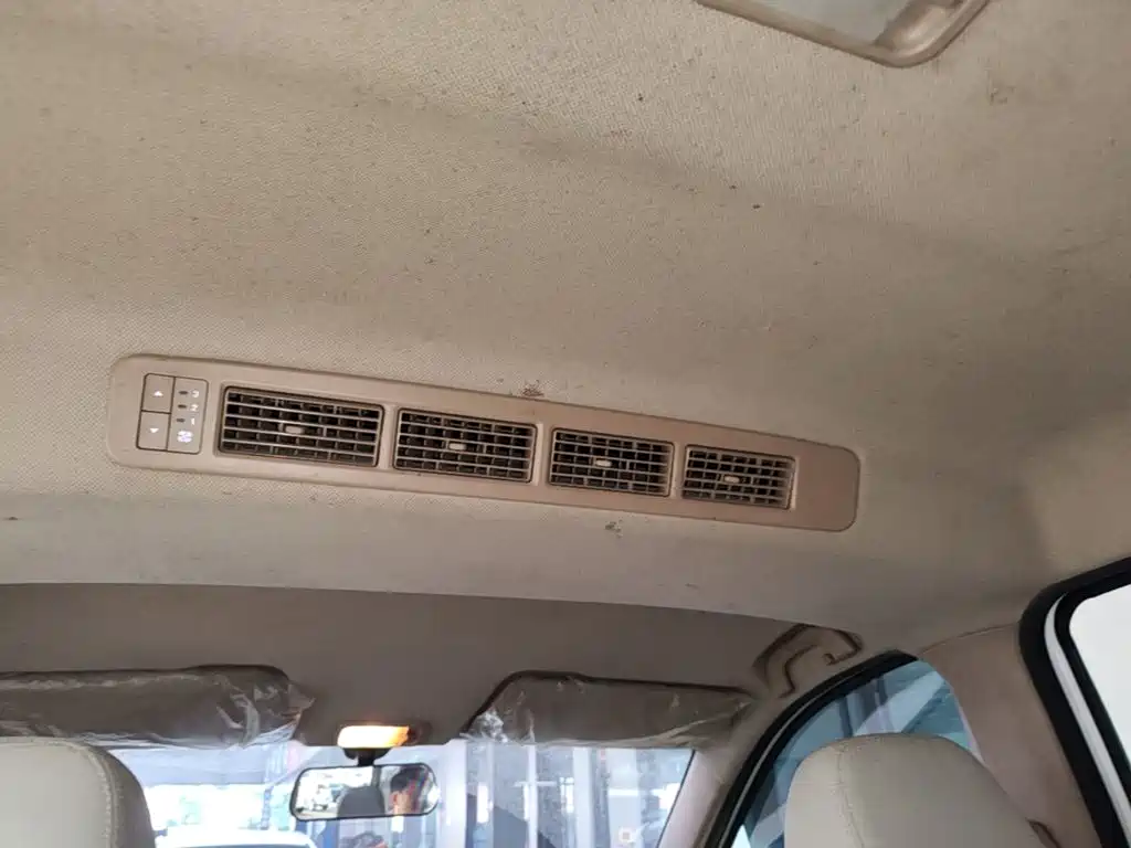 Wuling Hongguang — миниатюра 18