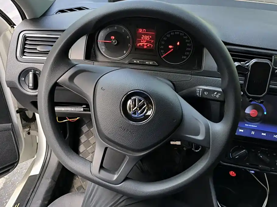 Volkswagen Santana — миниатюра 15