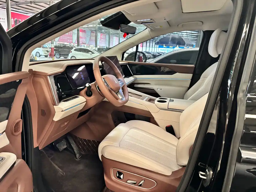 BYD Xia — миниатюра 6
