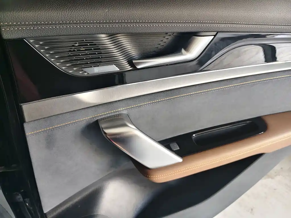BYD Tang New Energy — миниатюра 9