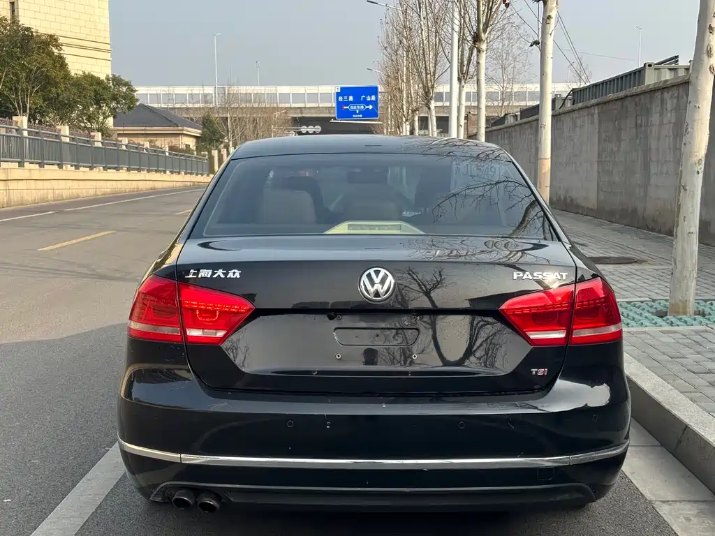 Volkswagen Passat 2014 1.8TSI DSG