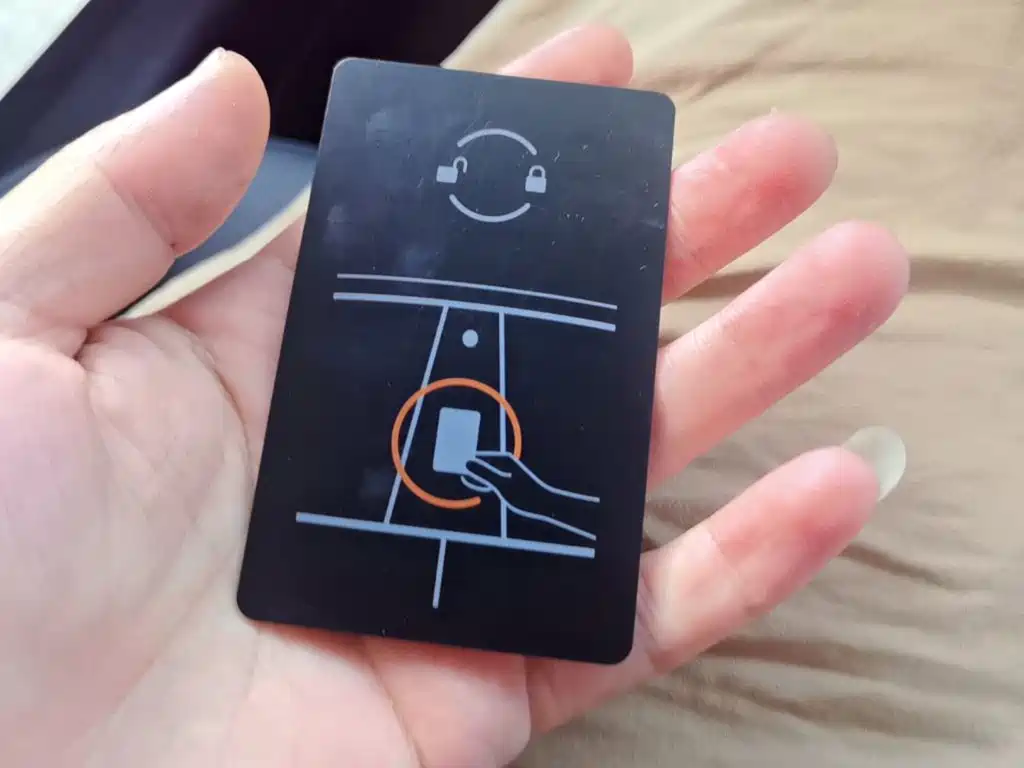 Tesla Model 3 — миниатюра 9