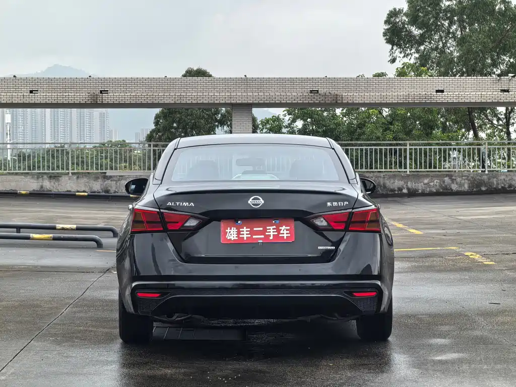 Nissan Teana — миниатюра 14