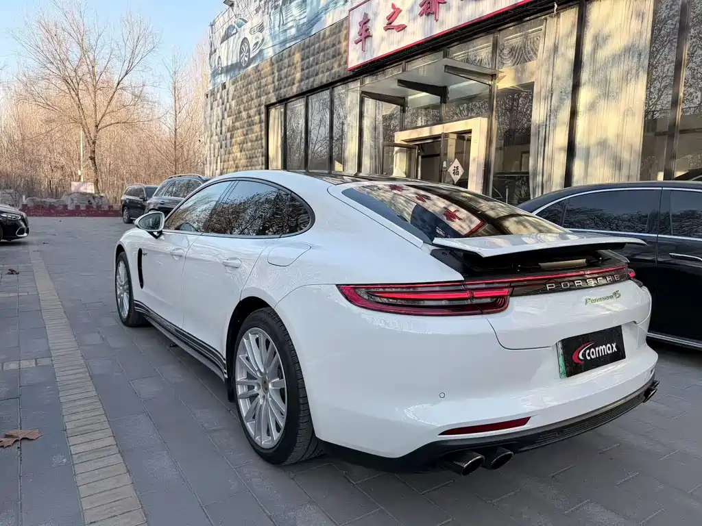 PORSCHE PANAMERA NEW ENERGY