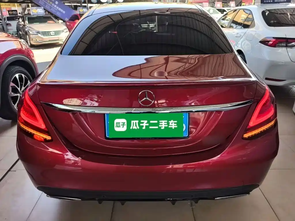 Mercedes-Benz C-Class — миниатюра 6