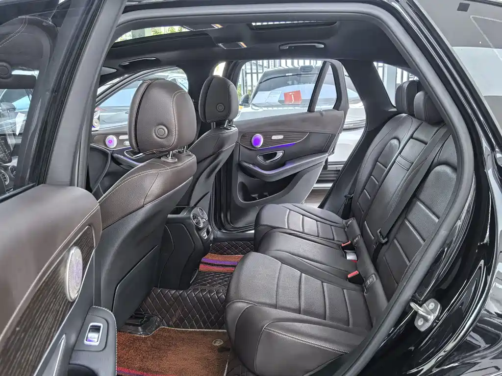 Mercedes-Benz GLC — миниатюра 10
