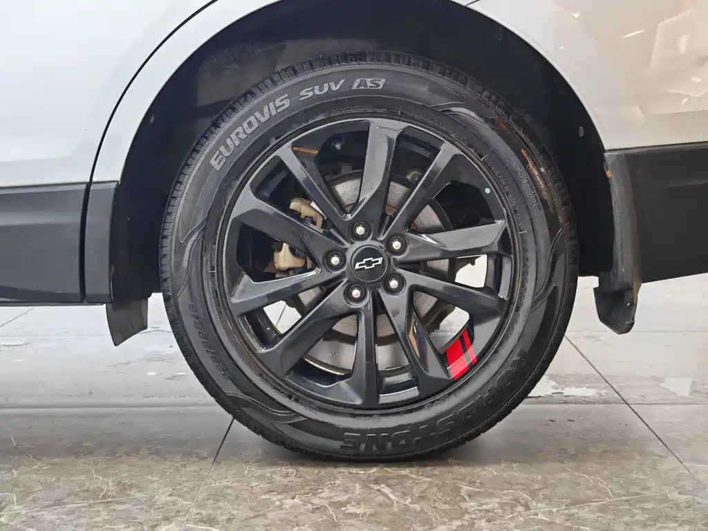 Chevrolet Equinox — миниатюра 9