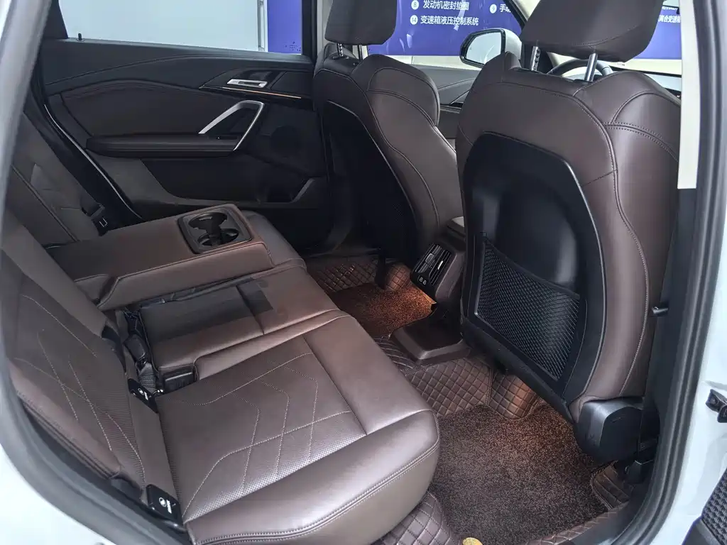 BMW X1 — миниатюра 9