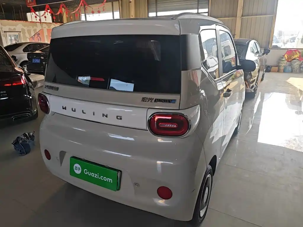 Wuling MINIEV — миниатюра 7