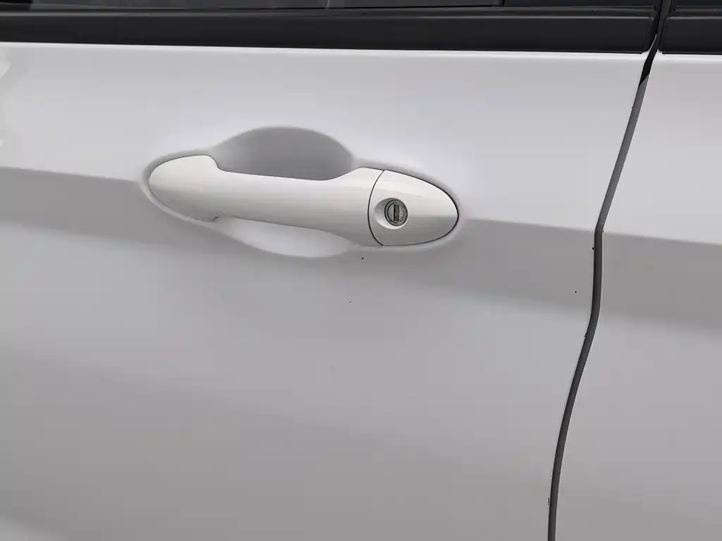 Wuling Hongguang — миниатюра 18