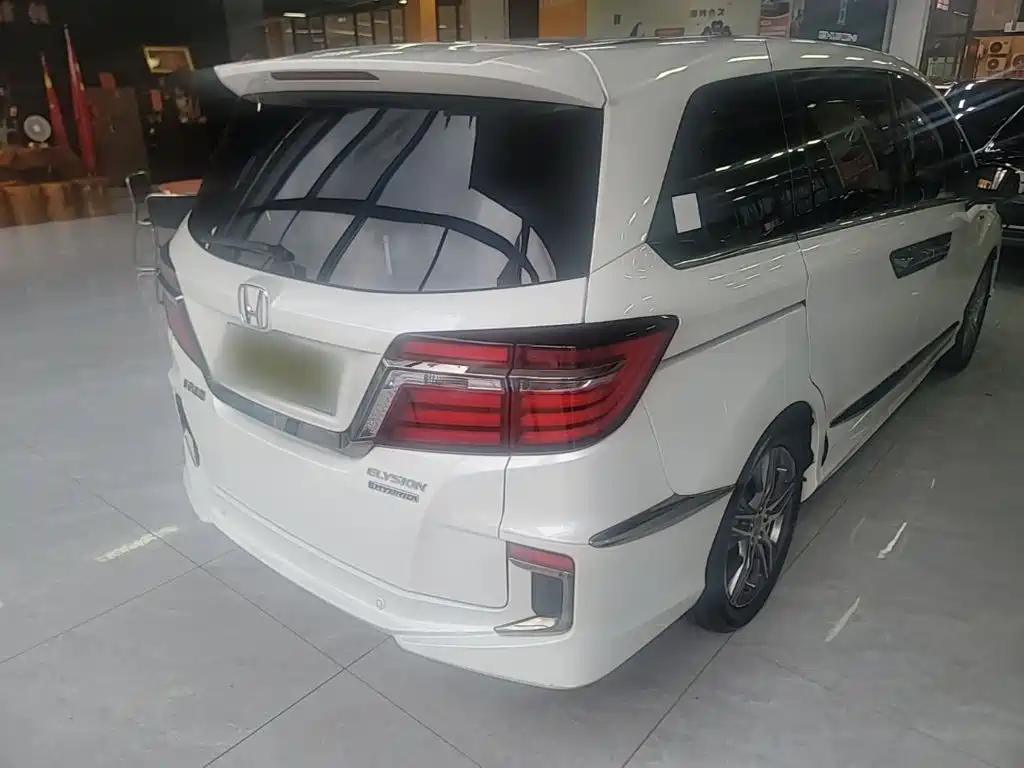 Honda Elysion — миниатюра 7