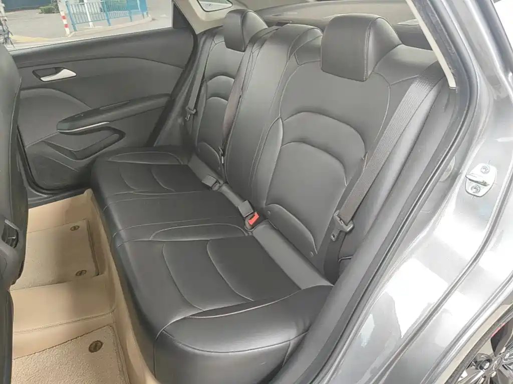 Chevrolet Monza — миниатюра 17