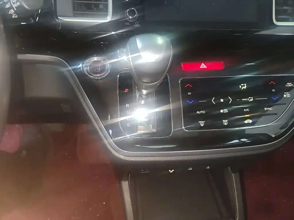 Honda Elysion — миниатюра 14