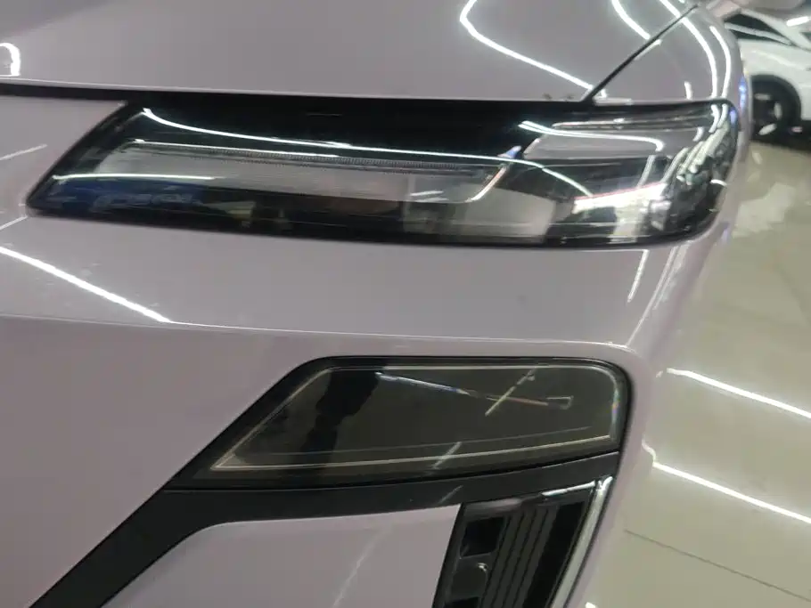 Roewe M7 DMH — миниатюра 5