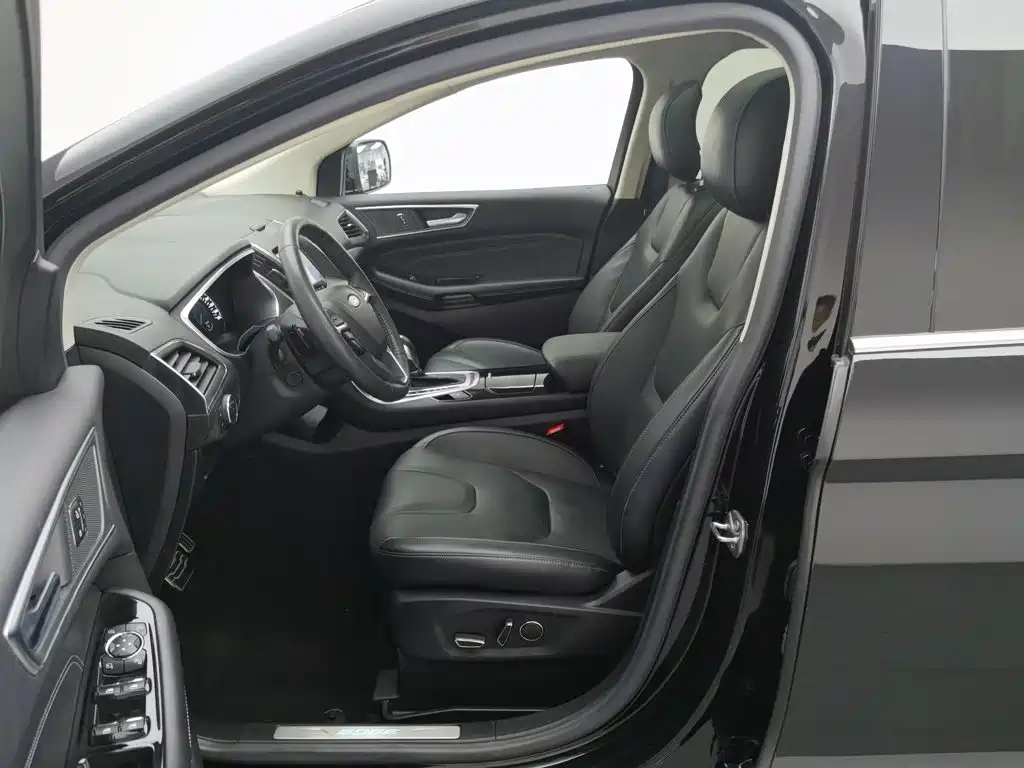 Ford Edge — миниатюра 10