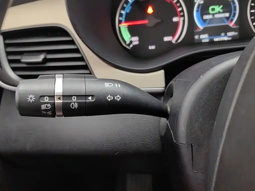 BYD MAX New Energy — миниатюра 21