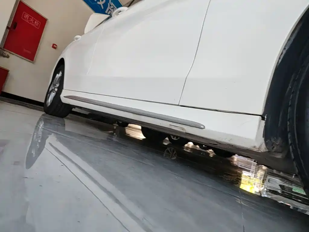Mercedes-Benz C-Class — миниатюра 21
