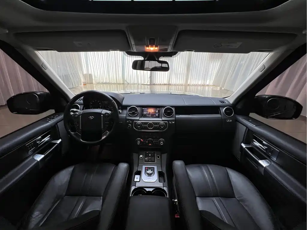 Land Rover Discovery — миниатюра 12