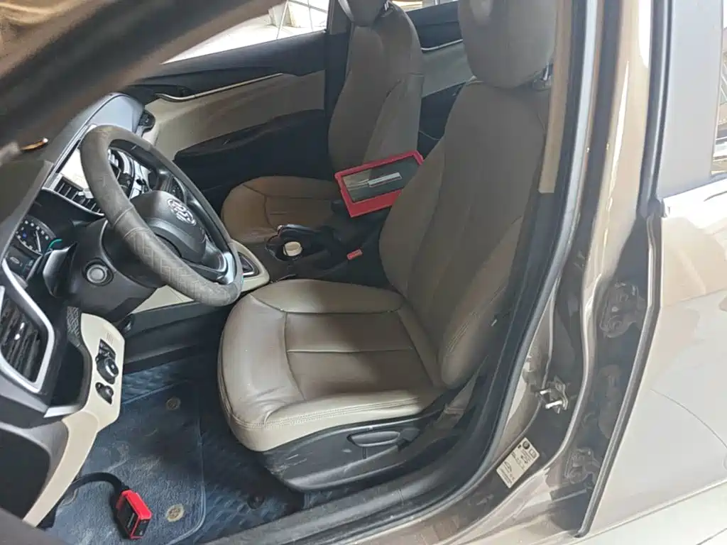 Buick Excelle — миниатюра 15