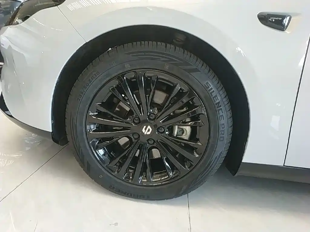 Leapmotor Leapmotor C01 — миниатюра 23