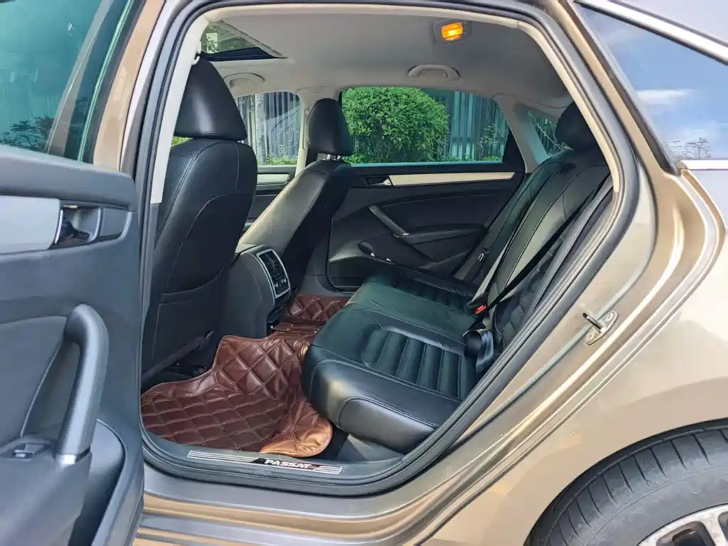 Volkswagen Passat — миниатюра 6