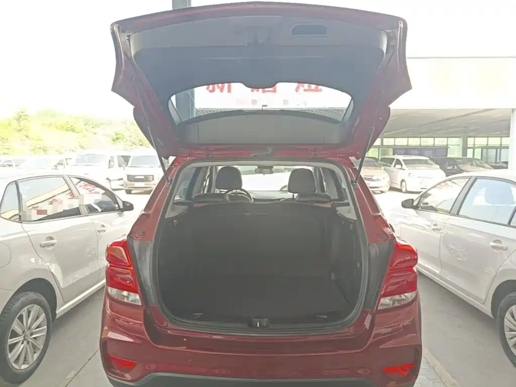 Chevrolet Trax — миниатюра 19