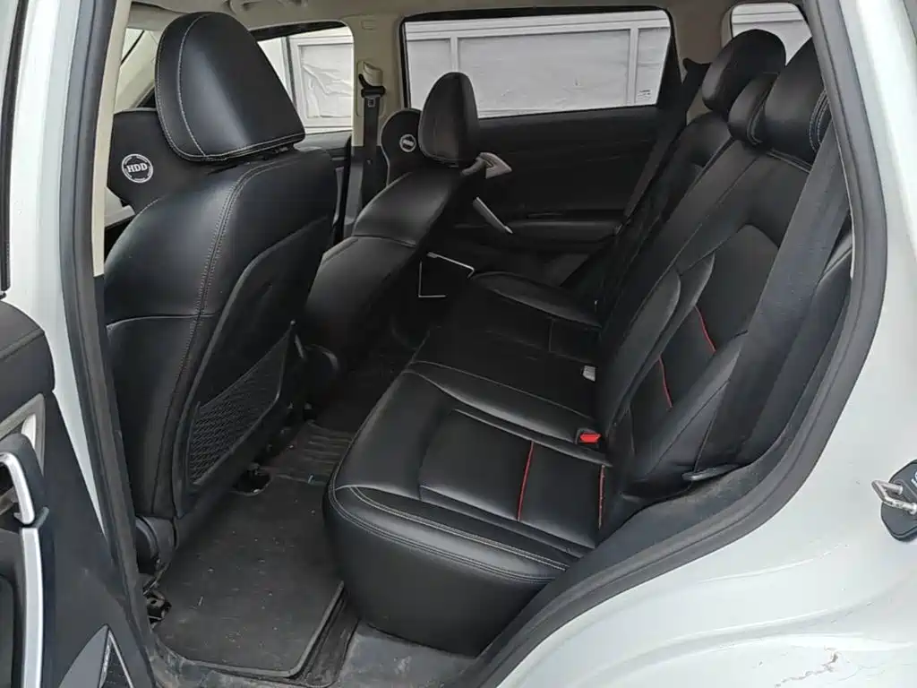 Geely Boyue — миниатюра 13