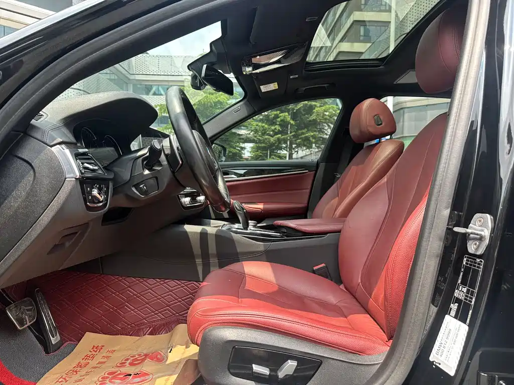 BMW 5 Series — миниатюра 15