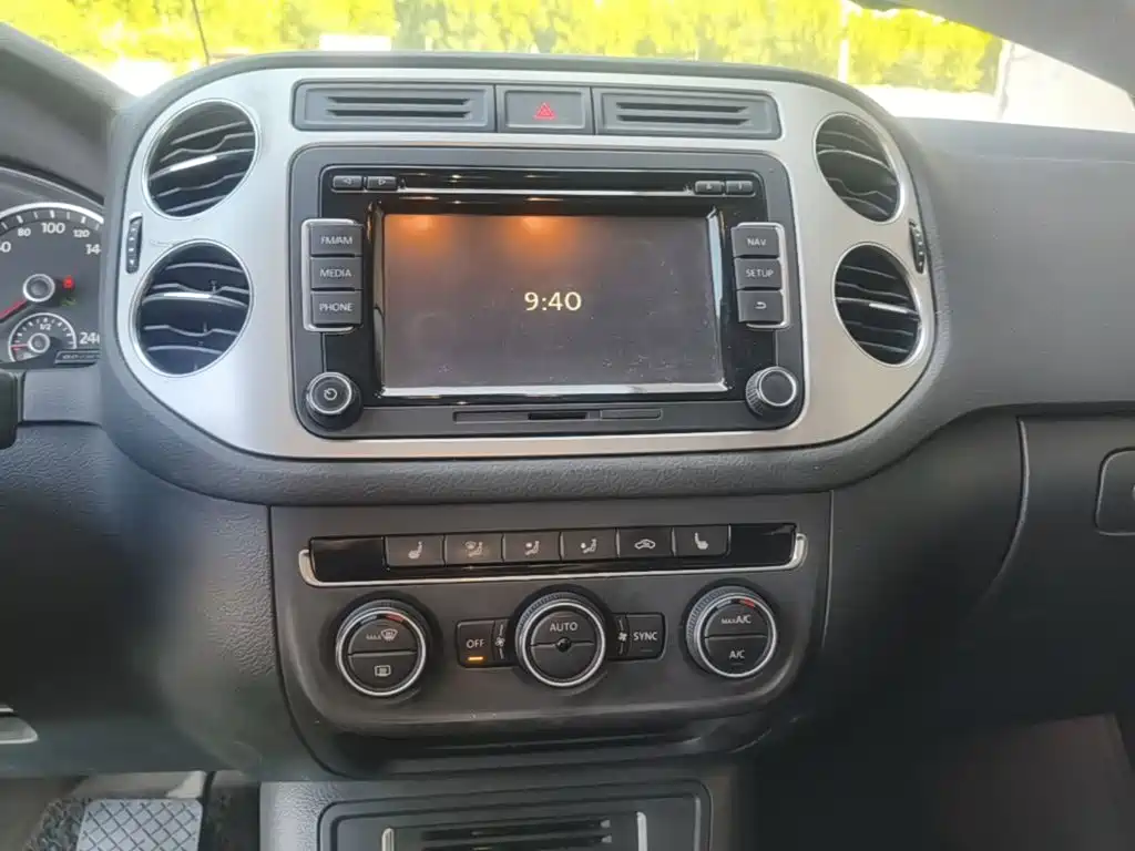 Volkswagen Tiguan — миниатюра 13