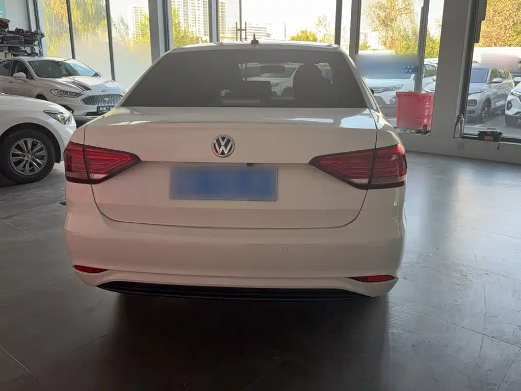 Volkswagen Lavida — миниатюра 13