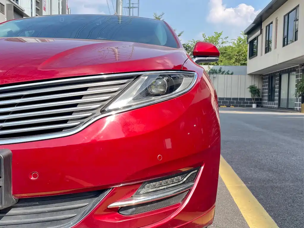 Lincoln MKZ — миниатюра 4