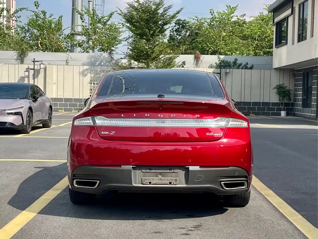 Lincoln MKZ — миниатюра 8
