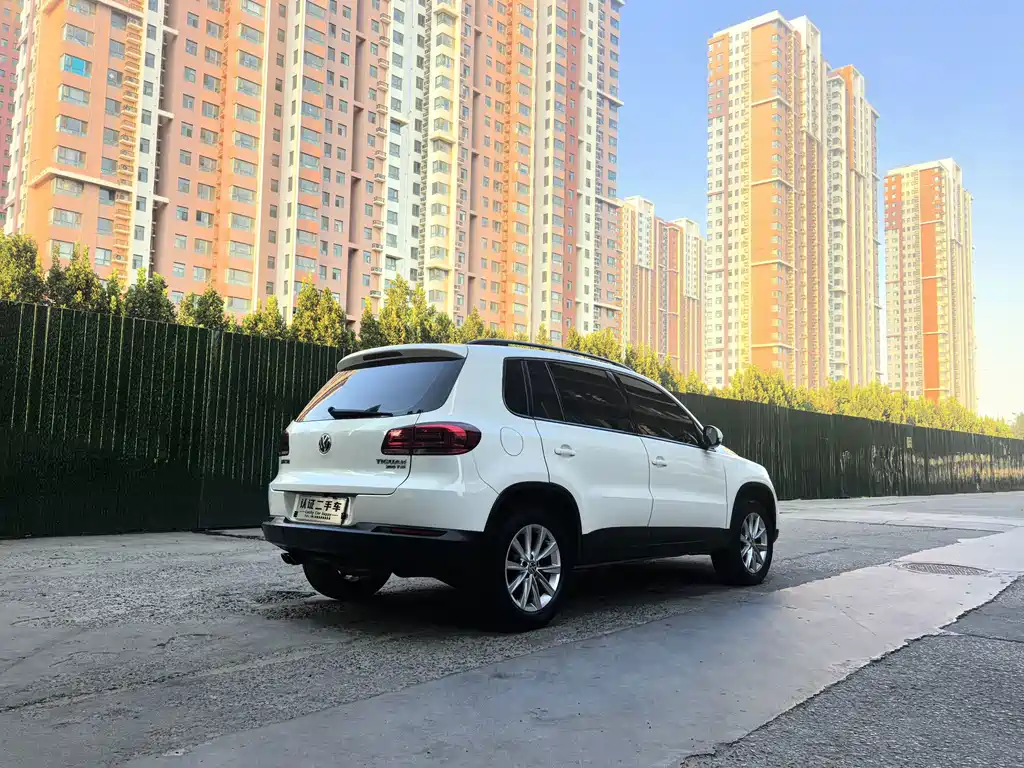 Volkswagen Tiguan — миниатюра 4
