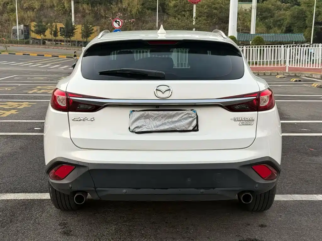 MAZDA CX 4