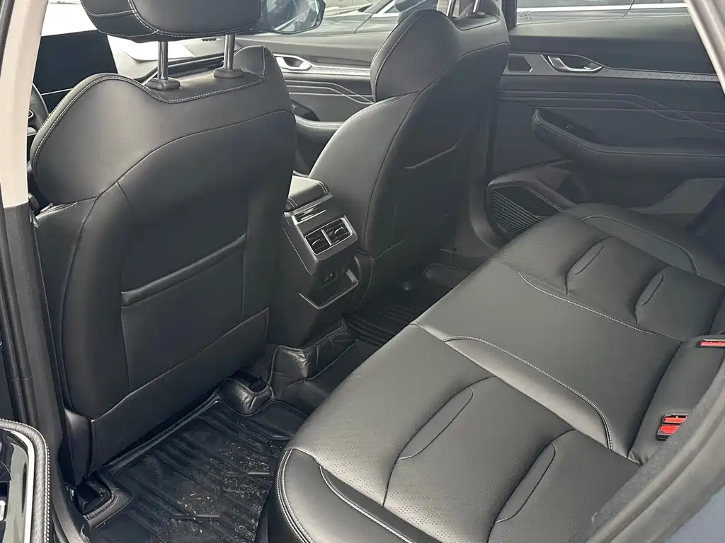 Geely Xingrui — миниатюра 8