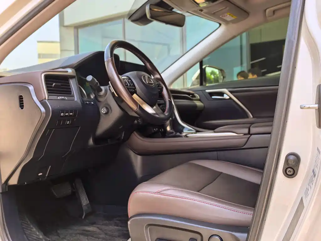 Lexus RX — миниатюра 12